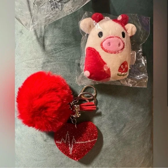 NWT—4 Key Chains/Purse Charms & 1 Tiny Cow—SPARKLY! Customer appreciation gifts! - Picture 10 of 13
